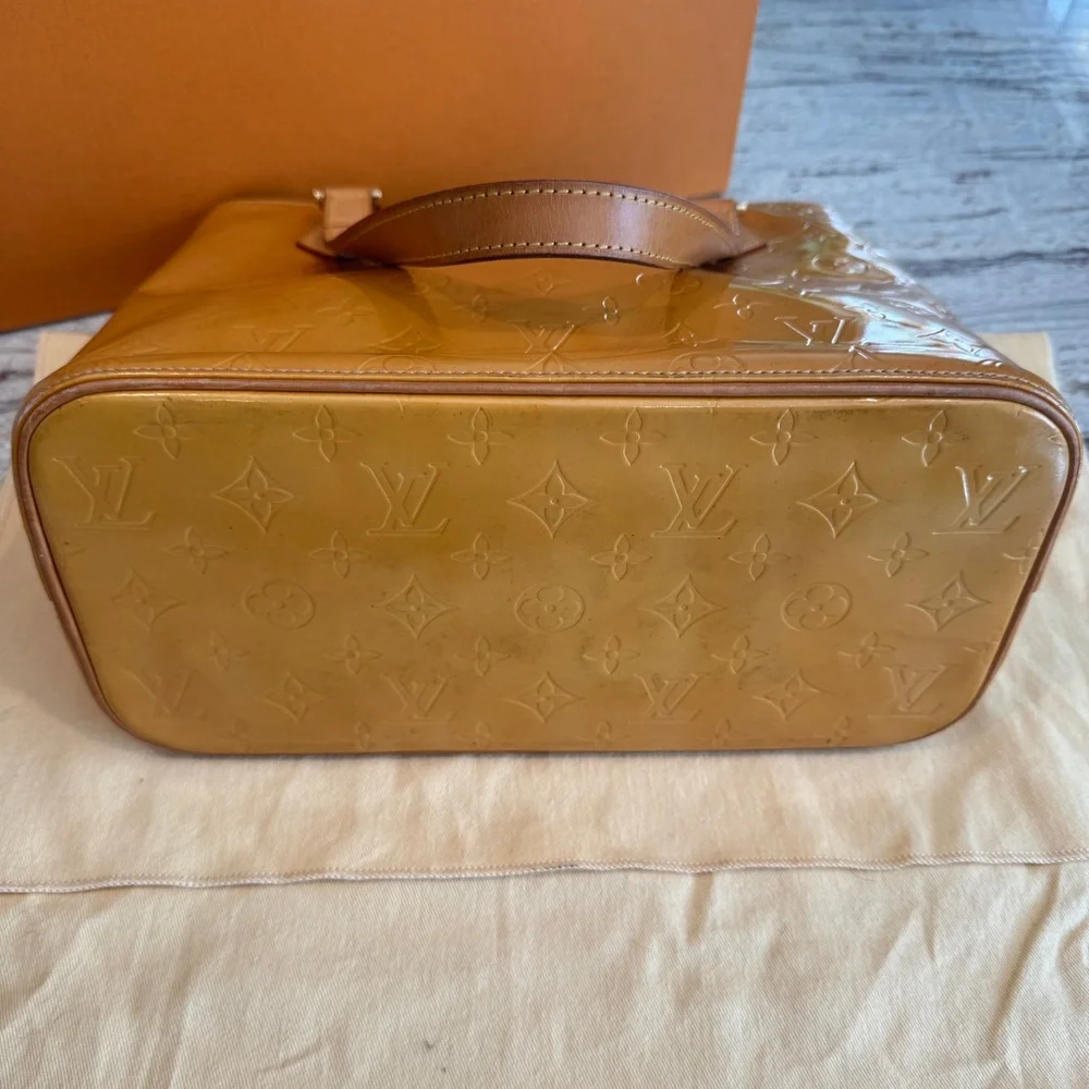 LOUIS VUITTON | Houston vernis shoulder bag golden yellow - Picture 7 of 8
